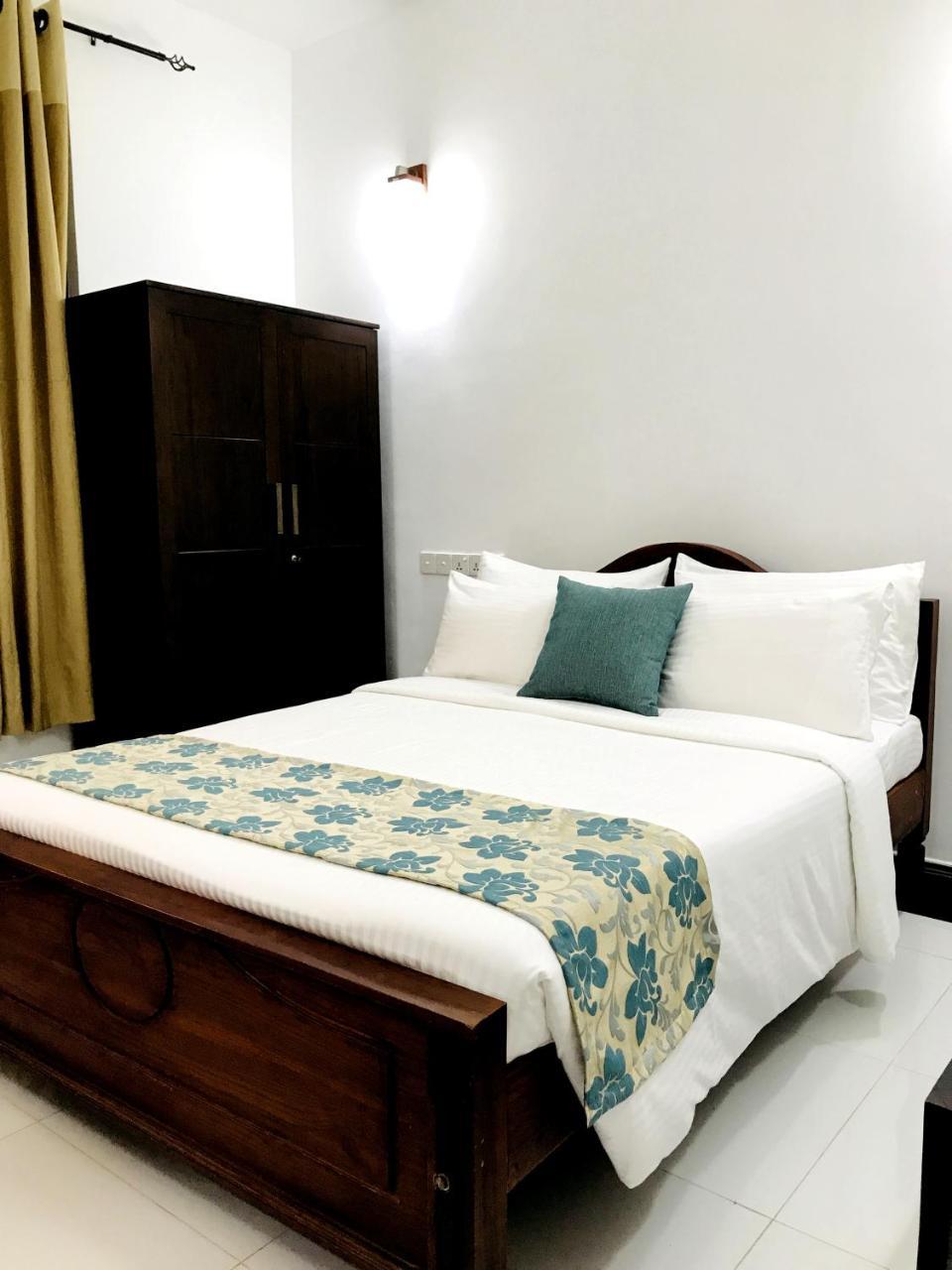 Siluni'S Villa อนุราธปุระ ภายนอก รูปภาพ