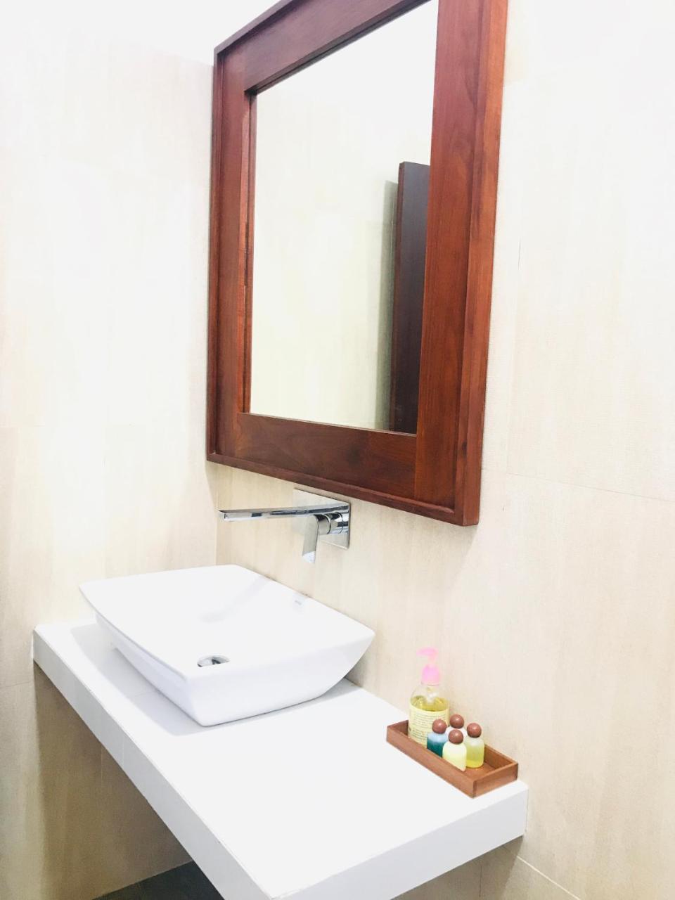 Siluni'S Villa อนุราธปุระ ภายนอก รูปภาพ