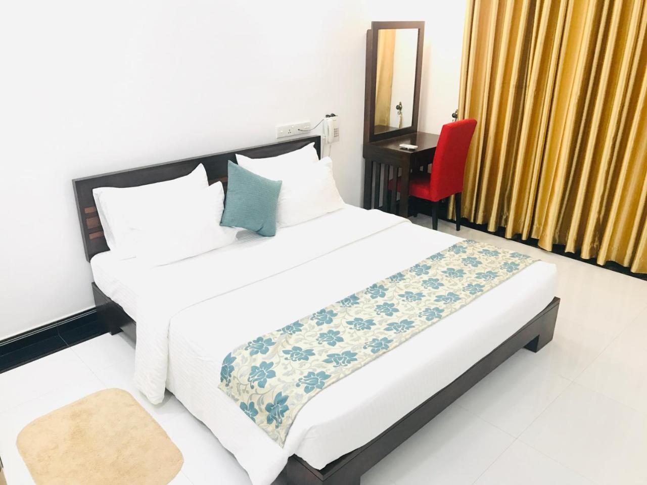 Siluni'S Villa อนุราธปุระ ภายนอก รูปภาพ