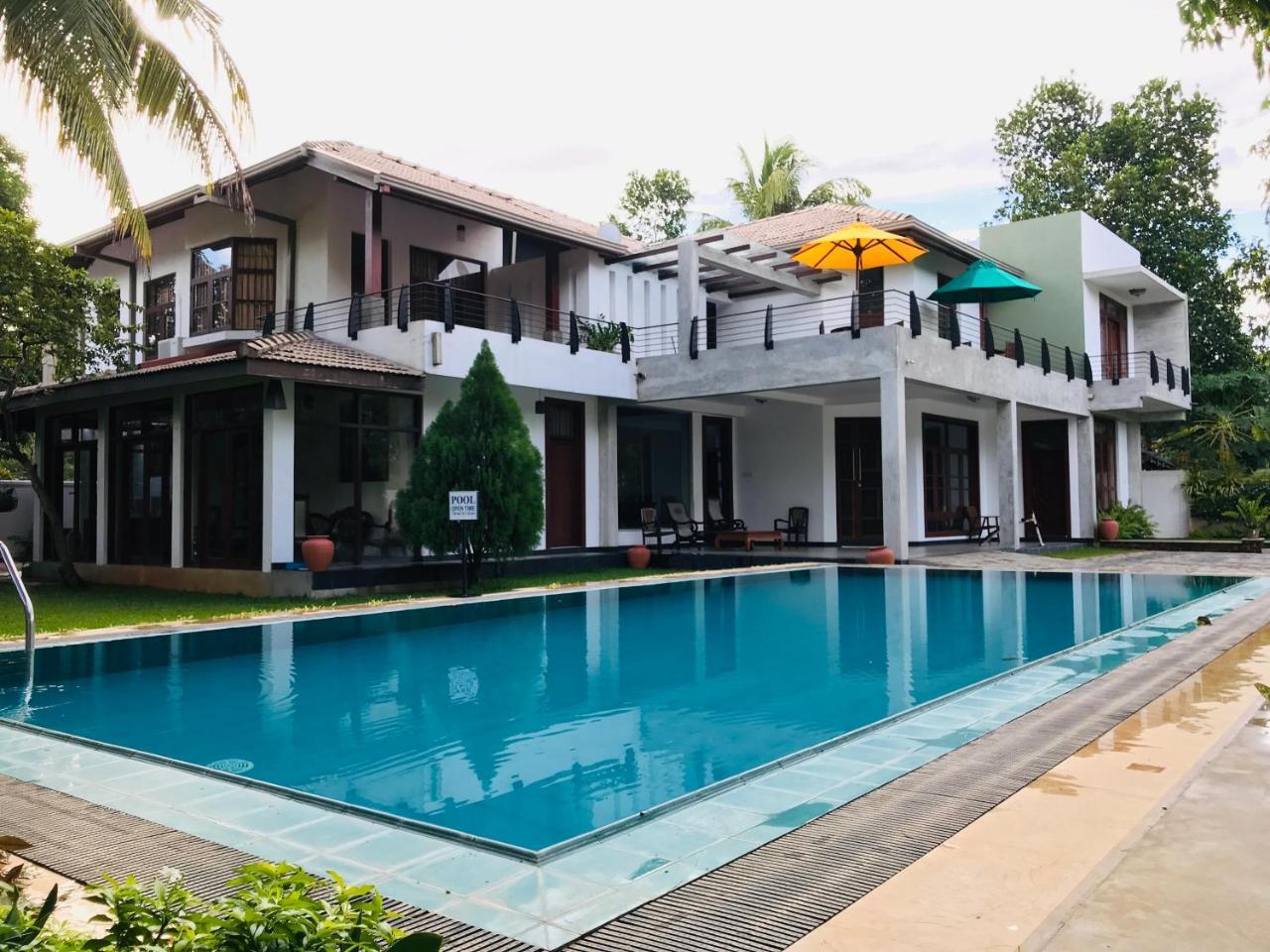 Siluni'S Villa อนุราธปุระ ภายนอก รูปภาพ