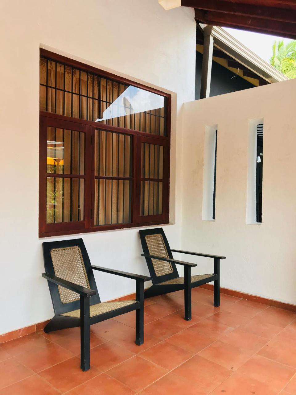 Siluni'S Villa อนุราธปุระ ภายนอก รูปภาพ