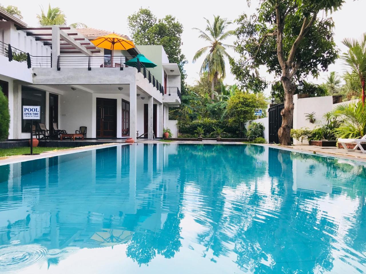 Siluni'S Villa อนุราธปุระ ภายนอก รูปภาพ