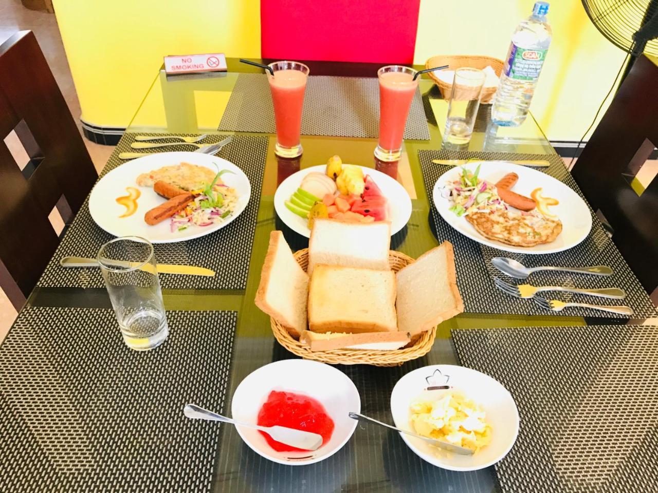 Siluni'S Villa อนุราธปุระ ภายนอก รูปภาพ